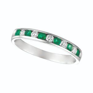 0.55 Carat Diamond and Emerald Round Cut Ring